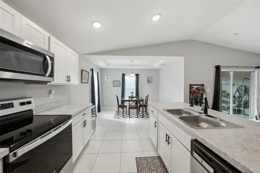 1923 KESTER AVENUE Lehigh Acres, FL 33972