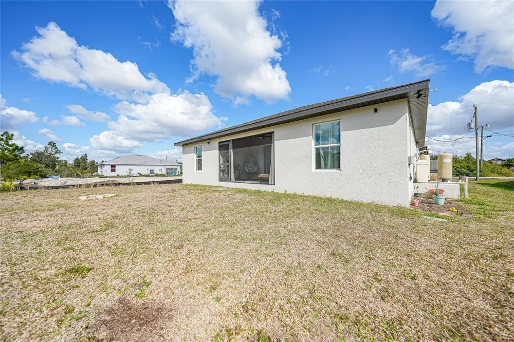1923 KESTER AVENUE Lehigh Acres, FL 33972