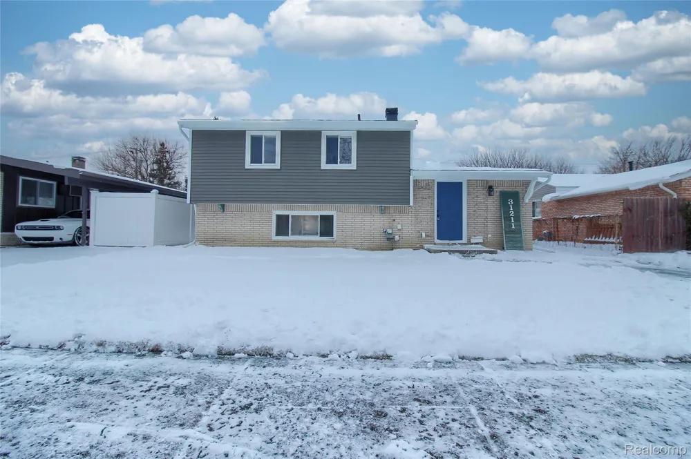 31211 Hiveley Street