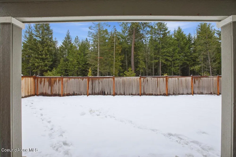 815 E Burdock Loop Hayden, ID 83835