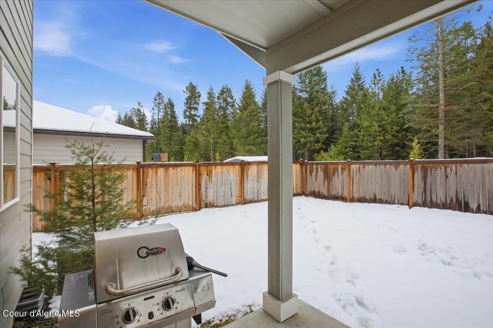 815 E Burdock Loop Hayden, ID 83835