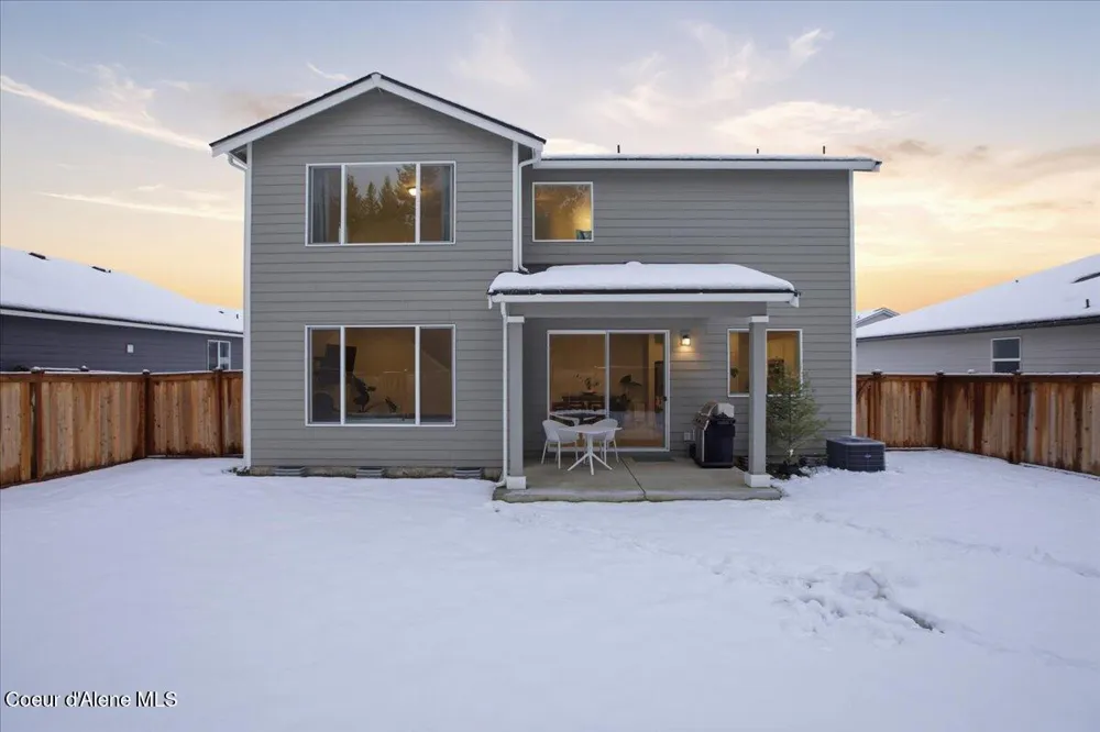 815 E Burdock Loop Hayden, ID 83835