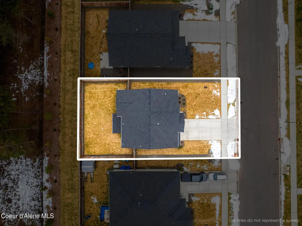 815 E Burdock Loop Hayden, ID 83835