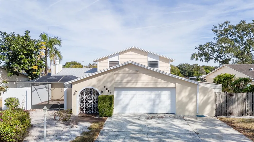 6809 TWELVE OAKS BOULEVARD Tampa, FL 33634