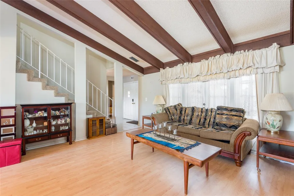 6809 TWELVE OAKS BOULEVARD Tampa, FL 33634