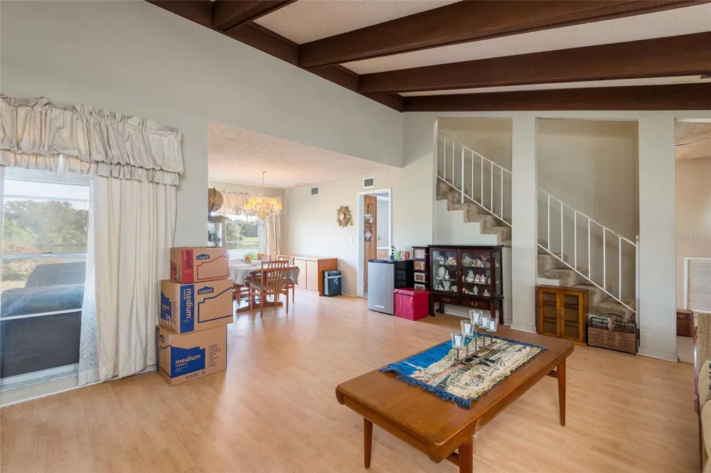6809 TWELVE OAKS BOULEVARD Tampa, FL 33634