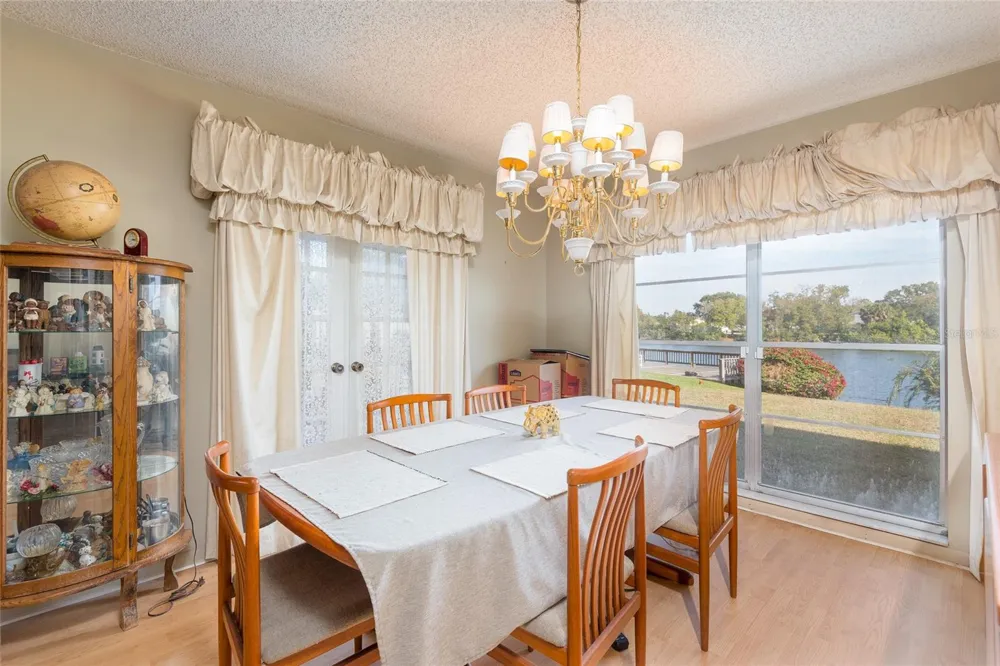 6809 TWELVE OAKS BOULEVARD Tampa, FL 33634