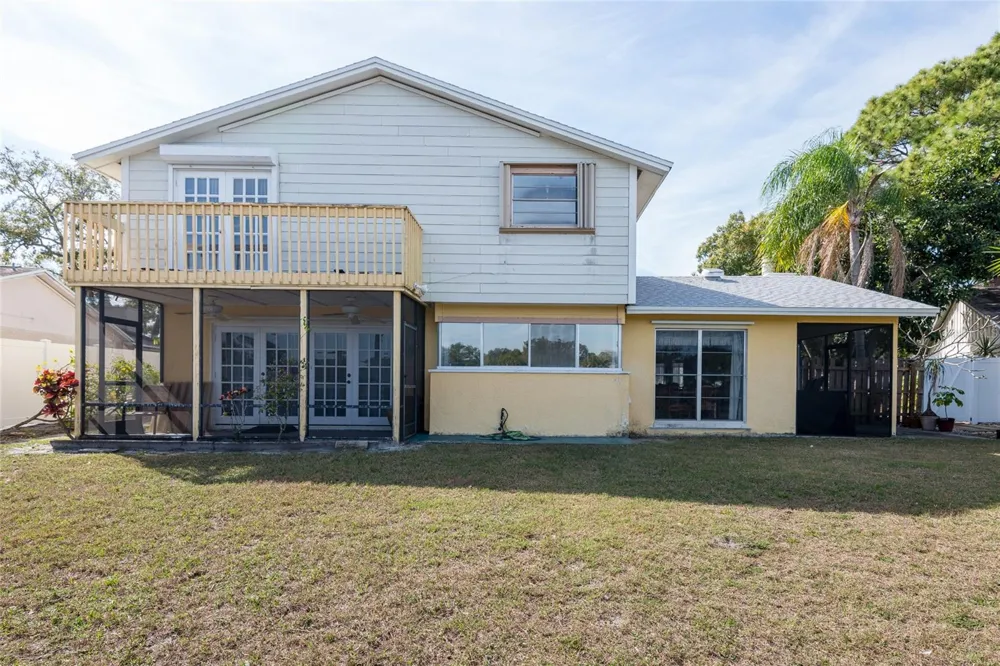 6809 TWELVE OAKS BOULEVARD Tampa, FL 33634