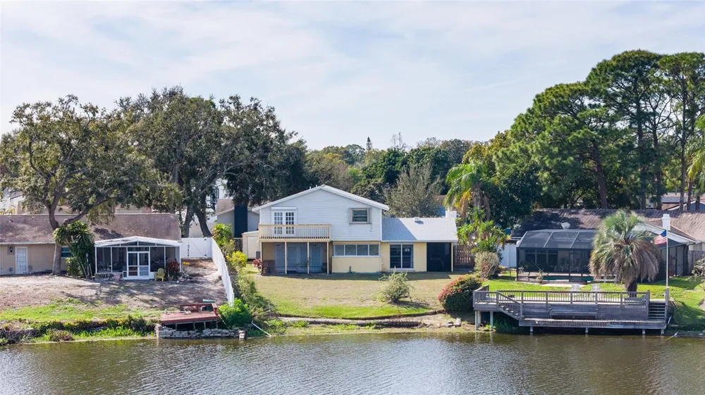 6809 TWELVE OAKS BOULEVARD Tampa, FL 33634