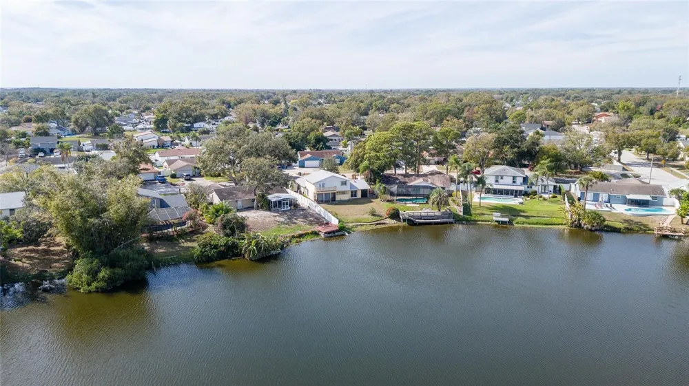 6809 TWELVE OAKS BOULEVARD Tampa, FL 33634