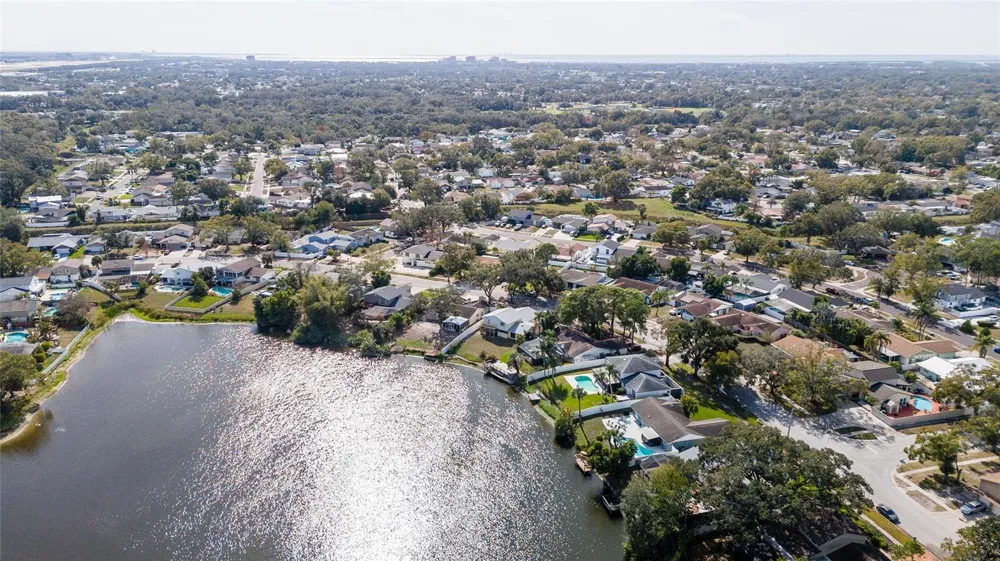 6809 TWELVE OAKS BOULEVARD Tampa, FL 33634