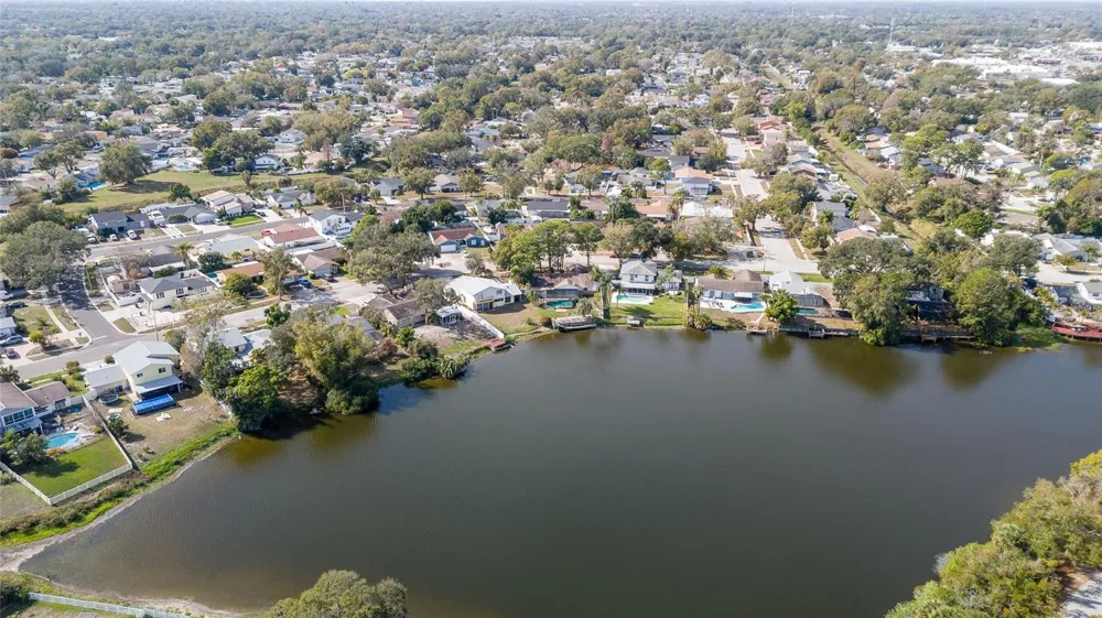 6809 TWELVE OAKS BOULEVARD Tampa, FL 33634