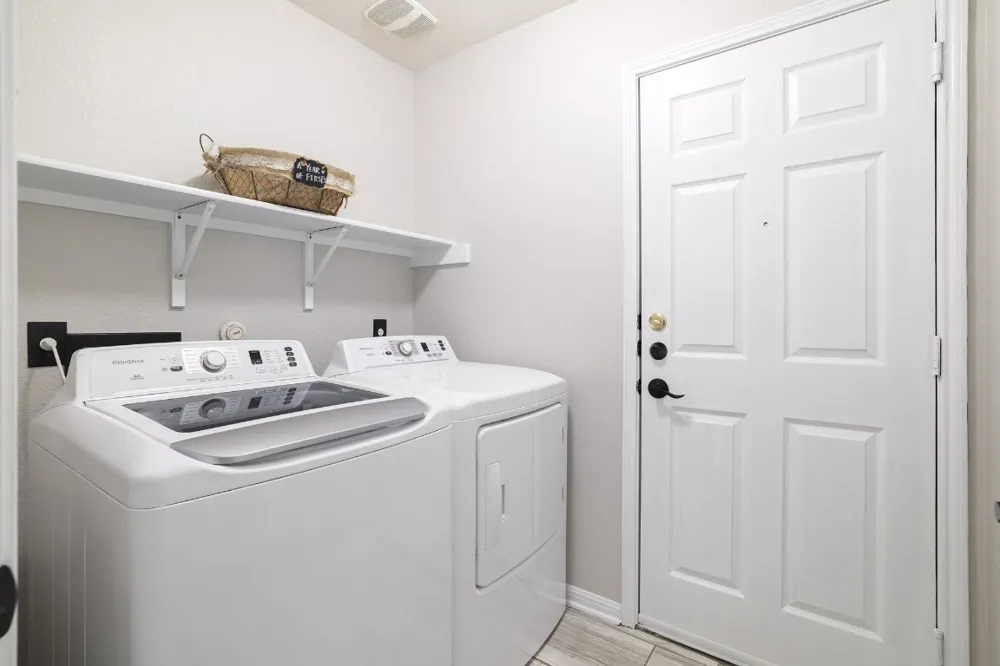 203 Endeavour Kyle, TX 78640