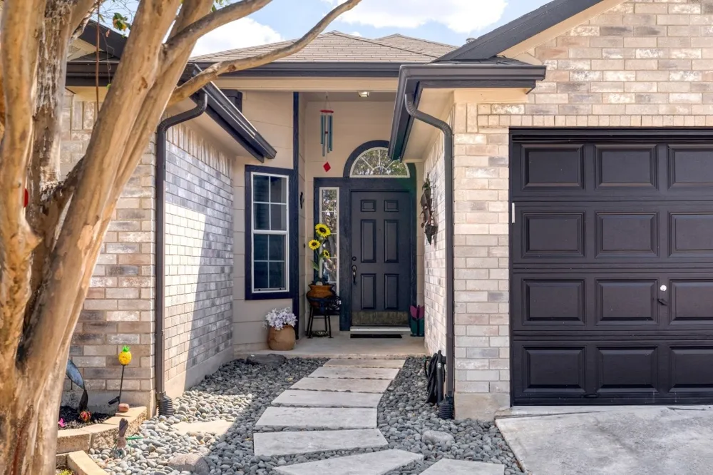 203 Endeavour Kyle, TX 78640