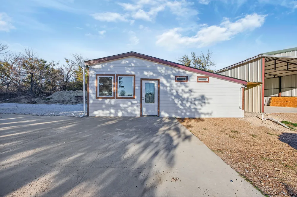 6775 Silver Creek Azle Road Azle, TX 76020