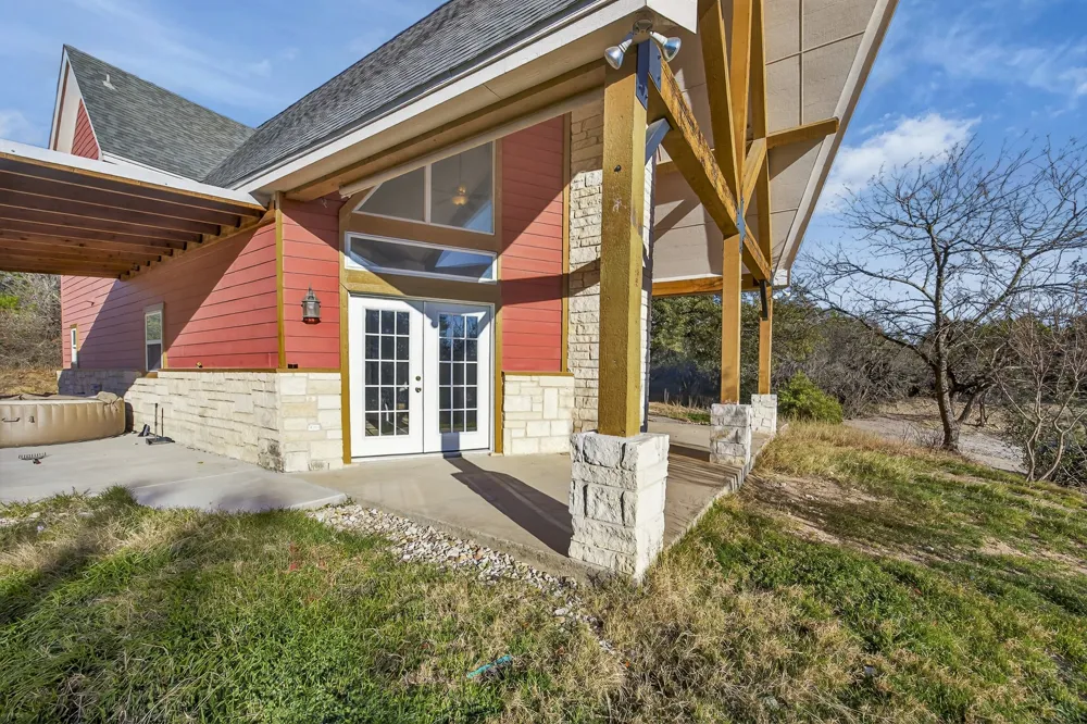 6775 Silver Creek Azle Road Azle, TX 76020