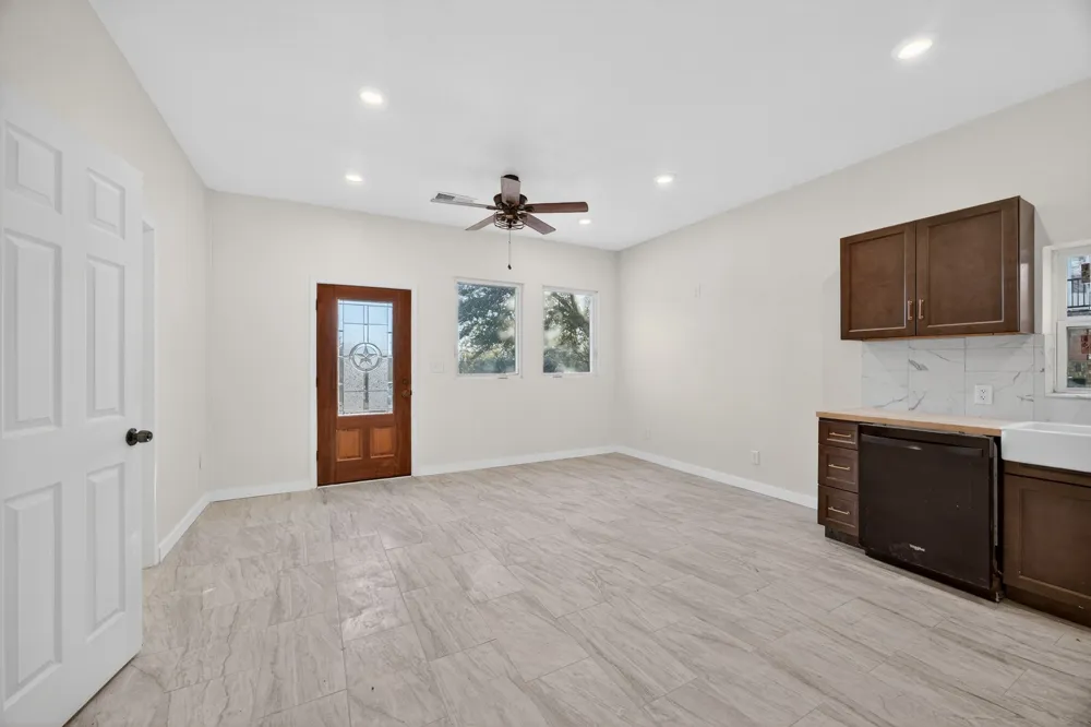 6775 Silver Creek Azle Road Azle, TX 76020
