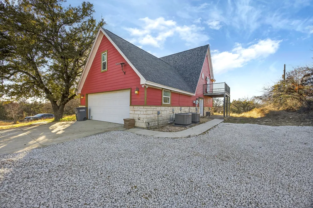 6775 Silver Creek Azle Road Azle, TX 76020