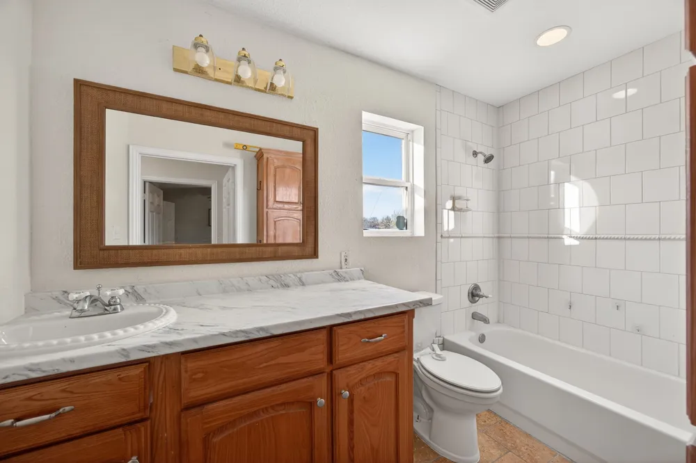 6775 Silver Creek Azle Road Azle, TX 76020