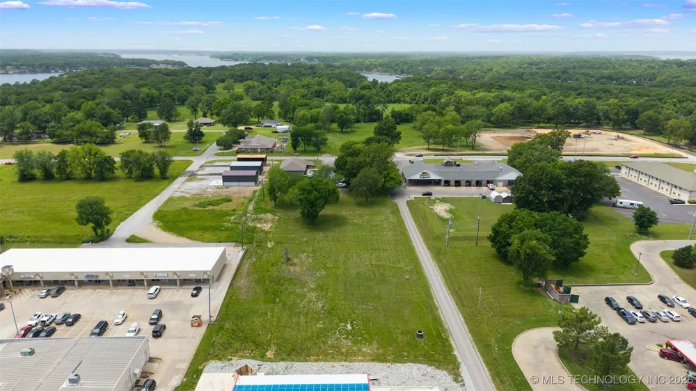 S Main Street Grove, OK 74344