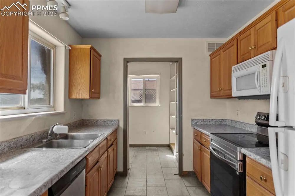 413 Mitchell Avenue Ordway, CO 81063