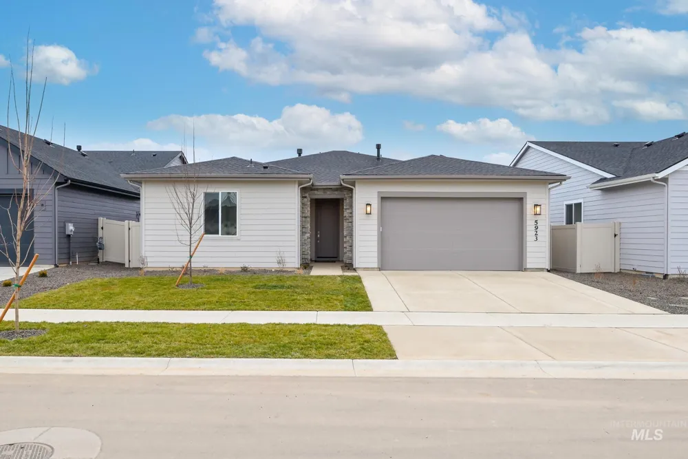 5923 W Snow Currant St