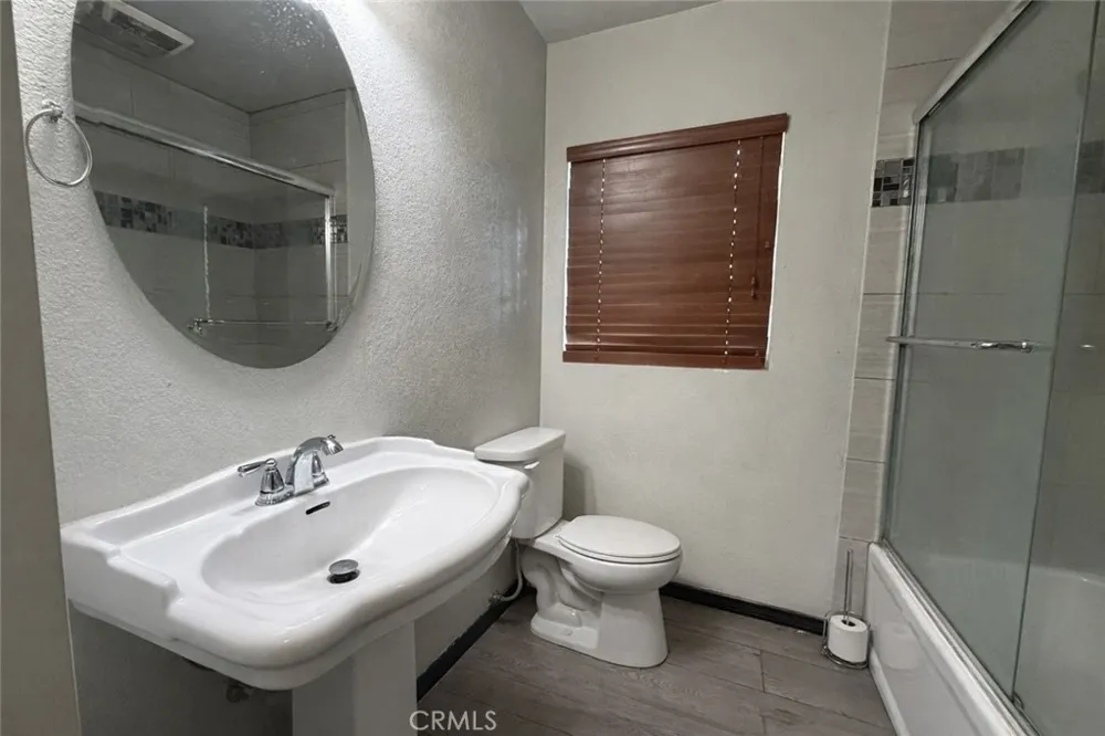 1071 E 46th Long Beach, CA 90807