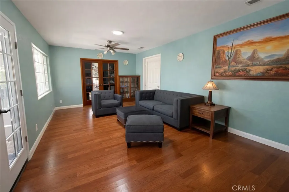 1071 E 46th Long Beach, CA 90807