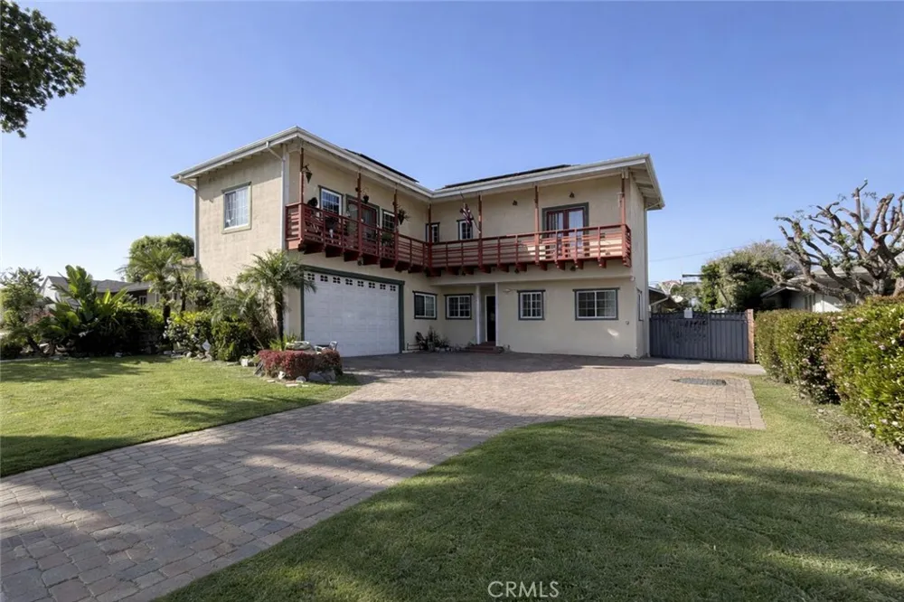 1071 E 46th Long Beach, CA 90807
