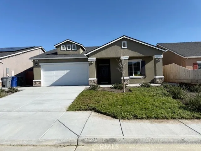 929 Grangeville Avenue Avenal, CA 93204