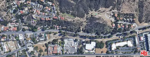 28396 Agoura Rd
