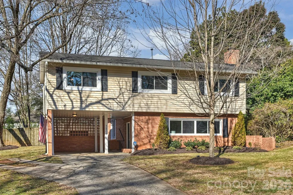 3808 Flowerfield Road