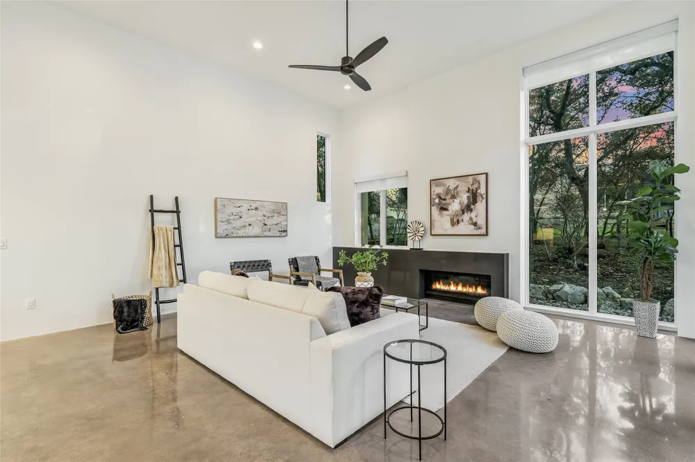 321 Tulley Court Wimberley, TX 78676