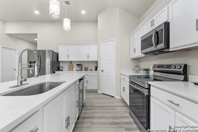 16851 Griffin Rd #2 Atascosa, TX 78002