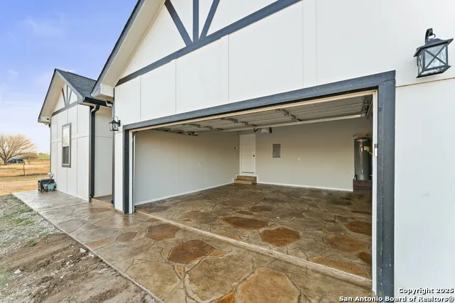 16851 Griffin Rd #2 Atascosa, TX 78002