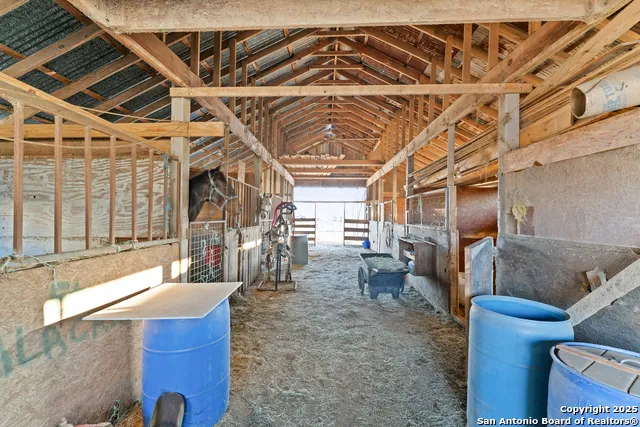 16851 Griffin Rd #2 Atascosa, TX 78002
