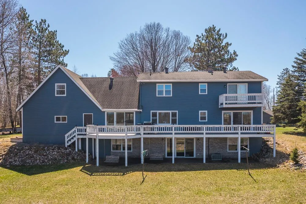 3702 Gull River Trail