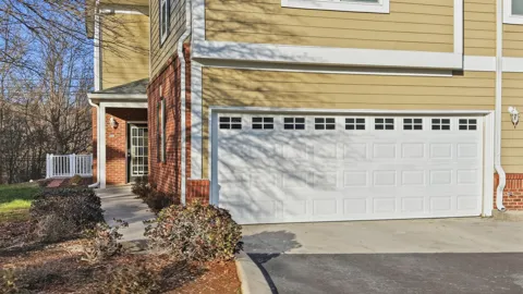 5102 Regency Court