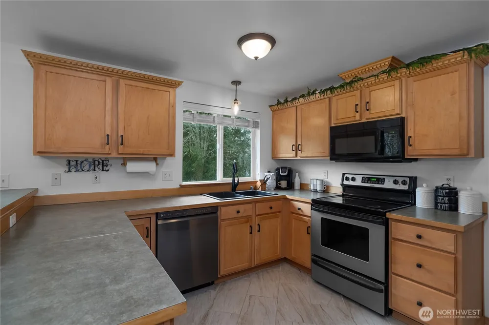 6 Clear View Drive Montesano, WA 98563