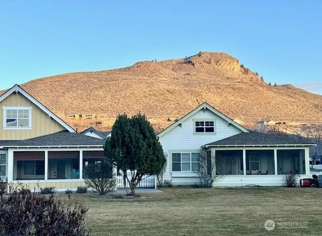 102 Shenanigan Lane Oroville, WA 98844