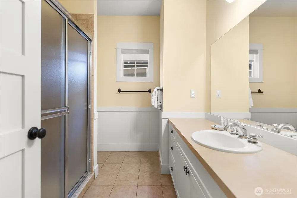 102 Shenanigan Lane Oroville, WA 98844