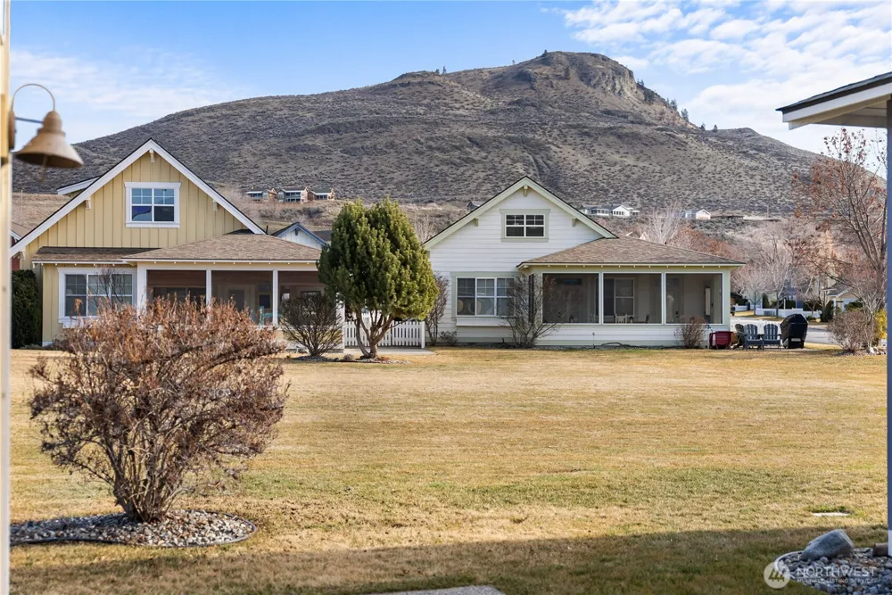 102 Shenanigan Lane Oroville, WA 98844