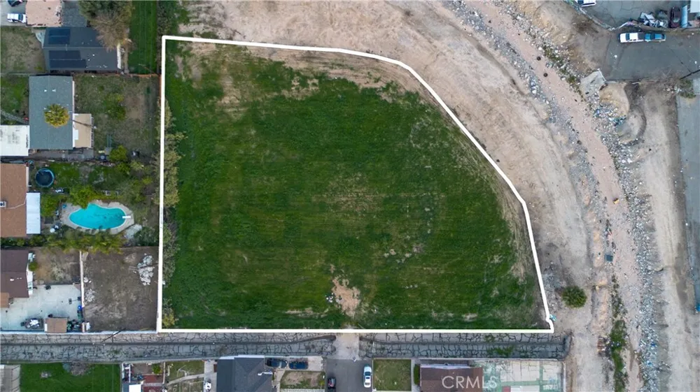 25608 Walker San Bernardino, CA 92404