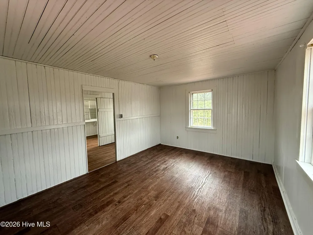 4549 Loop Road Scranton, NC 27875