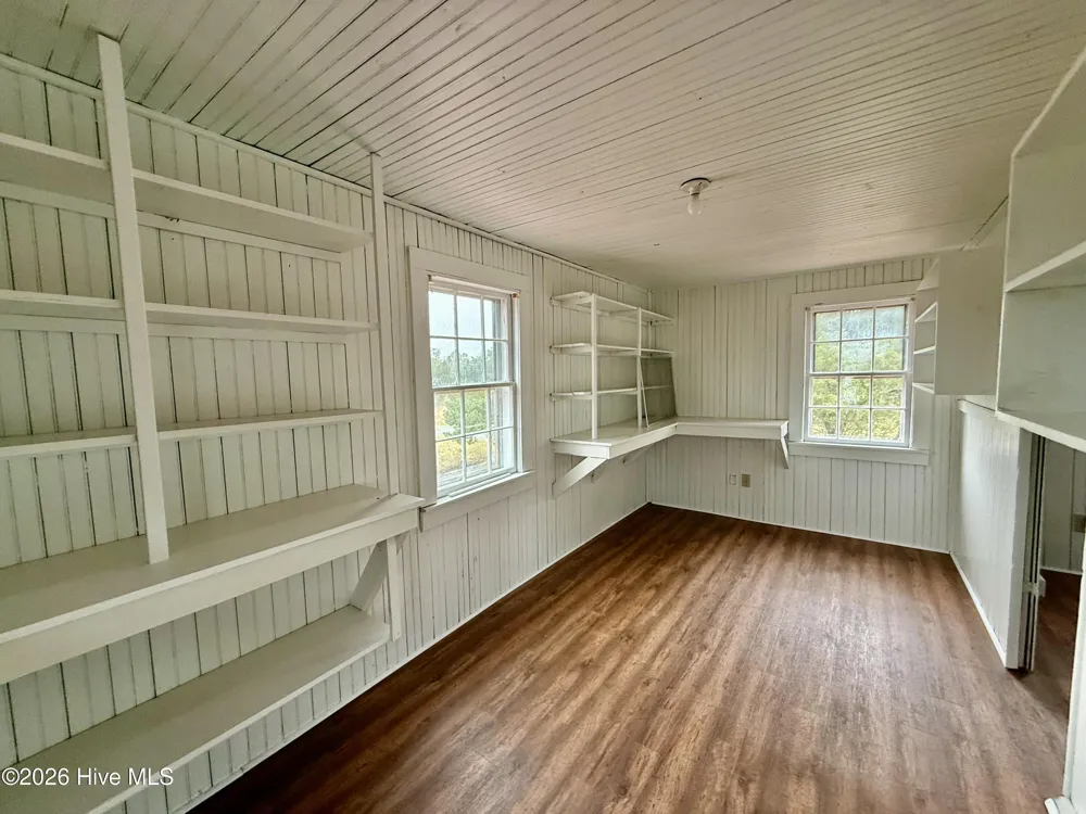 4549 Loop Road Scranton, NC 27875