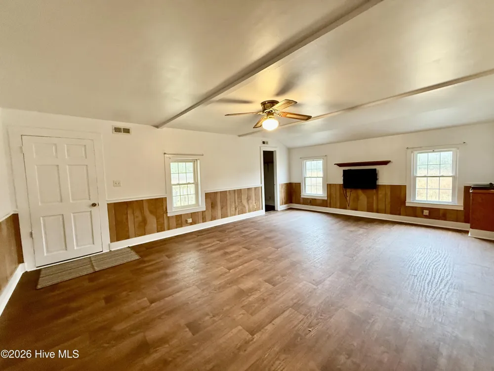 4549 Loop Road Scranton, NC 27875