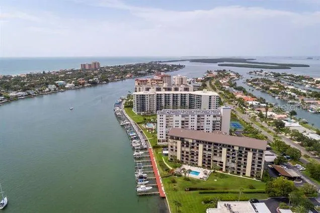 650 ISLAND WAY #708 Clearwater Beach, FL 33767