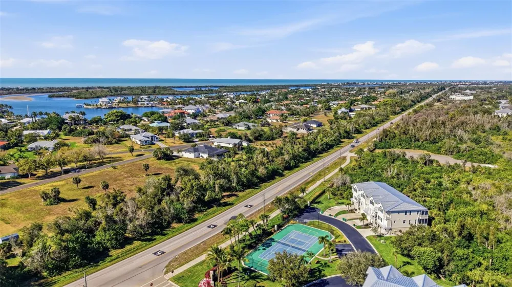 10311 LANDS END CIRCLE #13 Placida, FL 33946