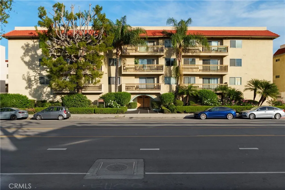 5400 Lindley Avenue #116