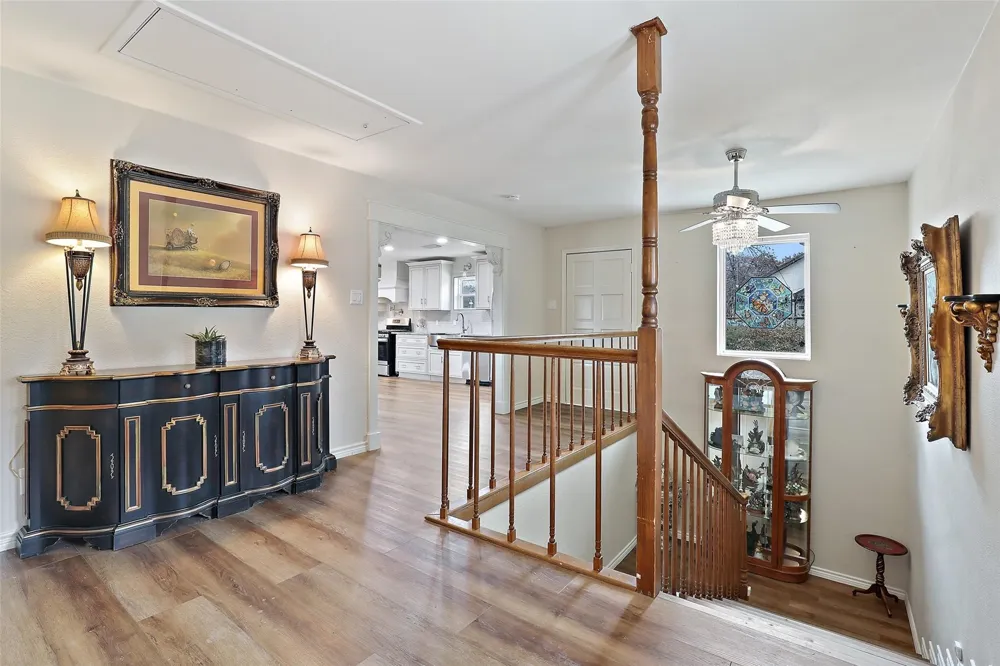 110 Vanshire Road W Lakeside, TX 76108
